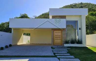 Imagem: A casa possui 3 Dormitórios, 3 Banheiros, 2 Vagas na garagem