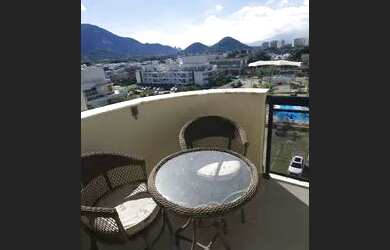 Imagem: O apartamento possui 3 Dormitórios, 2 Banheiros, 3 Vagas na