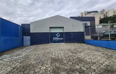 Imagem: Espaço Amplo e Funcional - Barracão para Locação, Perfeito