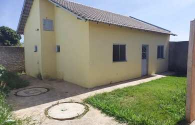 Imagem: A casa em condomínio possui 2 Dormitórios, 2 Banheiros, 2