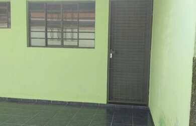 Imagem: A casa possui 1 Dormitório, 1 Banheiro, 50m² de Área e está