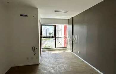 Imagem: O depósito possui 2 Vagas na garagem e 26m² de Área e está