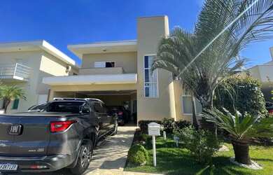 Imagem: A casa em condomínio possui 3 Dormitórios, 5 Banheiros, 5