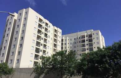 Imagem: O apartamento possui 2 Dormitórios, 1 Banheiro, 1 Vaga na garagem