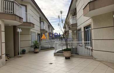 Imagem: A casa em condomínio possui 3 Dormitórios, 3 Banheiros, 3