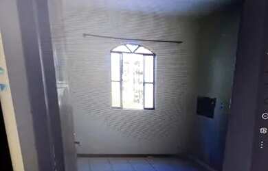 Imagem: A casa possui 2 Dormitórios, 1 Banheiro, 70m² de Área e