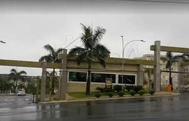 Imagem: O apartamento possui 2 Dormitórios, 2 Banheiros, 2 Vagas na