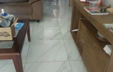 Imagem: A casa possui 3 Dormitórios, 1 Banheiro, 1 Vaga na garagem