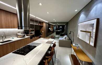 Imagem: O apartamento possui 1 Dormitório, 1 Banheiro, 1 Vaga na garagem