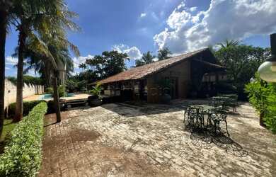 Imagem: A fazenda possui 800m² de Área e está localizado em Jardim