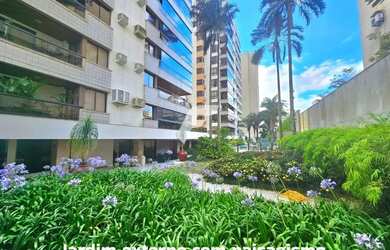 Imagem: O apartamento possui 4 Dormitórios, 4 Banheiros, 3 Vagas na