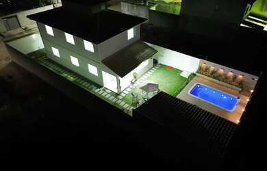 Imagem 11: Melhor casa de temporada. Acomodam 12 pessoas, 1 Vaga na garageme4 Dormitórios