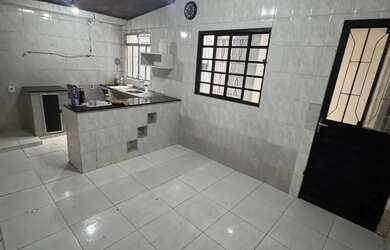 Imagem 2: casa CN- we 70- Aluguel. Varanda, Área de serviço, 200m² de Áreae2...