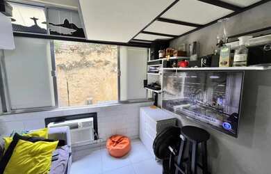 Imagem: O apartamento possui 1 Dormitório, 1 Banheiro, 28m² de Área