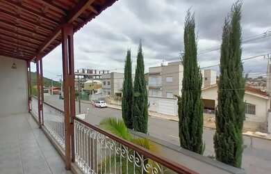 Imagem 2: Casa à venda em bairro próximo ao centro