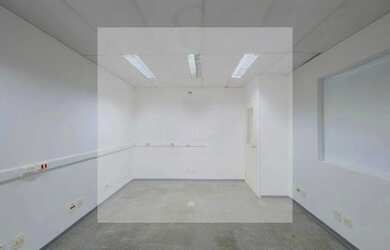 Imagem 10: Casa Comercial Locaçao. Varanda, 500m² de Áreae3 Vagas na garagem