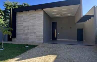 Imagem: A casa em condomínio possui 3 Dormitórios, 4 Banheiros, 4