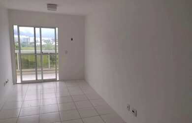 Imagem: O apartamento possui 3 Dormitórios, 2 Banheiros, 2 Vagas na