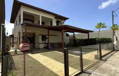 Imagem: A casa em condomínio possui 4 Dormitórios, 3 Banheiros, 4