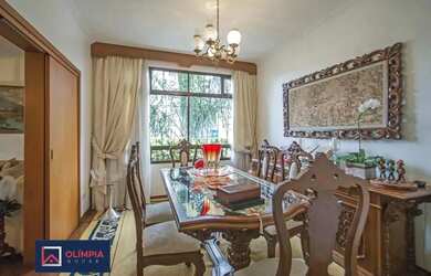 Imagem: O apartamento possui 5 Dormitórios, 5 Banheiros, 4 Vagas na