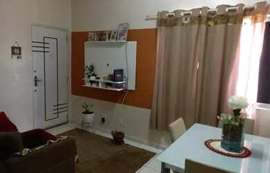 Imagem: O apartamento possui 2 Dormitórios, 1 Banheiro, 1 Vaga na garagem