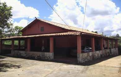 Imagem: A chácara e está localizado em Jaboticatubas, MG à venda