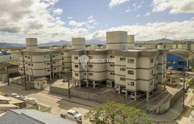 Imagem: O apartamento possui 3 Dormitórios, 1 Banheiro, 1 Vaga na garagem
