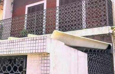 Imagem: A casa possui 3 Dormitórios, 2 Banheiros, 1 Vaga na garagem