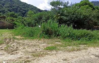 Imagem: O terreno possui 600m² de Área e está localizado em Boiçucanga