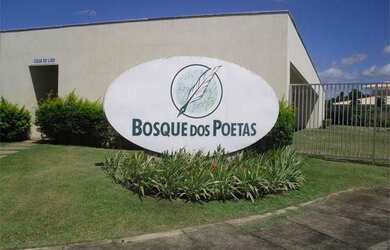 Imagem: O terreno possui 464m² de Área e está localizado em Parque