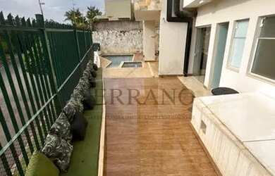 Imagem: A casa em condomínio possui 4 Dormitórios, 5 Banheiros, 4