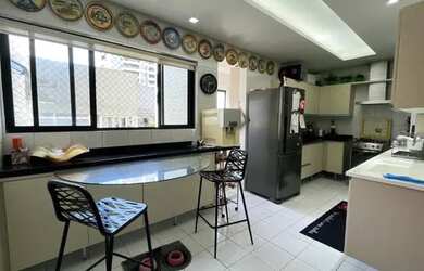 Imagem: O apartamento possui 3 Dormitórios, 3 Banheiros, 2 Vagas na