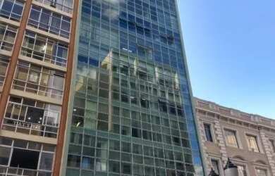 Imagem: O depósito possui 19m² de Área e está localizado em Centro