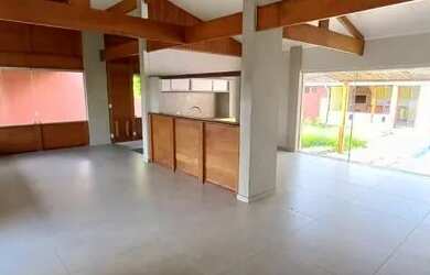 Imagem: A casa em condomínio possui 4 Dormitórios, 5 Banheiros, 5