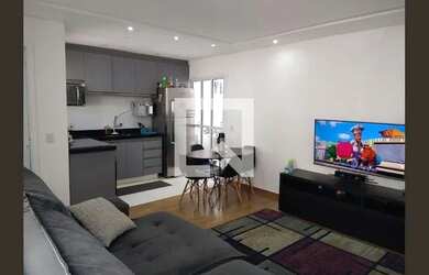 Imagem: A casa possui 2 Dormitórios, 1 Banheiro, 2 Vagas na garagem