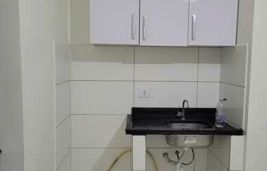 Imagem: A kitnet possui 1 Dormitório, 1 Banheiro, 1 Vaga na garagem