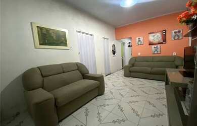 Imagem: A casa possui 2 Dormitórios, 1 Banheiro e 70m² de Área e