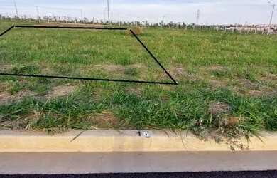 Imagem: O terreno possui 200m² de Área e está localizado em Franca