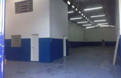 Imagem: O depósito possui 400m² de Área e está localizado em Vila