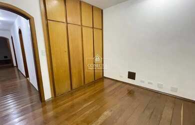 Imagem: O depósito possui 5 Vagas na garagem, 371m² de Área, Imóvel