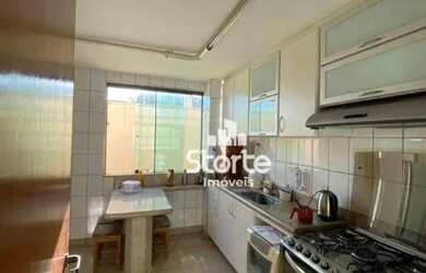 Imagem 16: Casa estilo sobrado de esquina com 3 suítes à venda, 290m² por R$ 1.700.000...