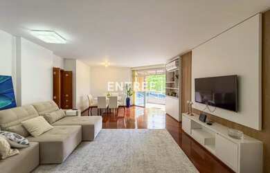 Imagem: O apartamento possui 4 Dormitórios, 4 Banheiros, 2 Vagas na