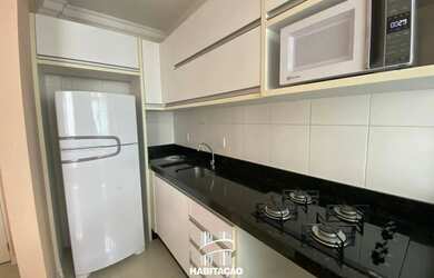 Imagem: O apartamento possui 1 Dormitório, 1 Banheiro, 1 Vaga na garagem