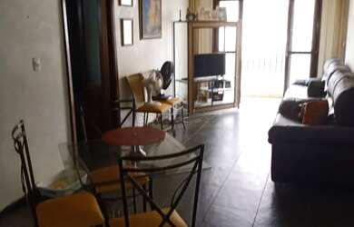 Imagem: O apartamento possui 2 Dormitórios, 2 Banheiros, 74m² de Área