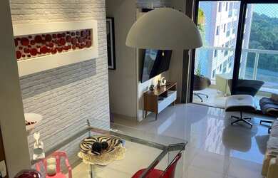 Imagem: O apartamento possui 3 Dormitórios, 3 Banheiros, 2 Vagas na