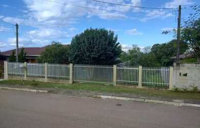 Imagem: O terreno possui 600m² de Área e está localizado em Campo