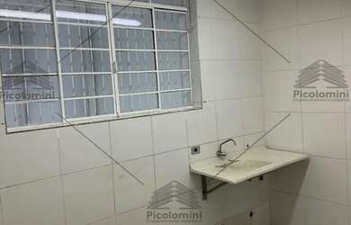 Imagem 2: Galpão para venda e aluguel no Bom Retiro, 840 m2, 7 salas, 4 banheiros,...