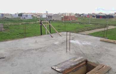 Imagem 4: Construção e terreno