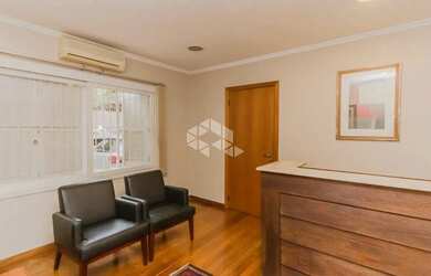 Imagem 2: CASA COMERCIAL 330 m² com 09 vagas NO MENINO DEUS