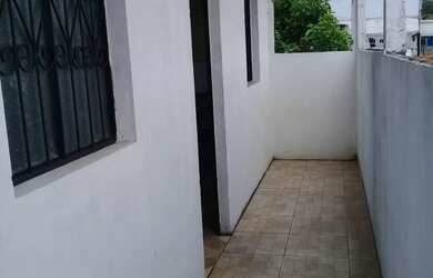 Imagem: A kitnet possui 1 Dormitório e 1 Banheiro e está localizado